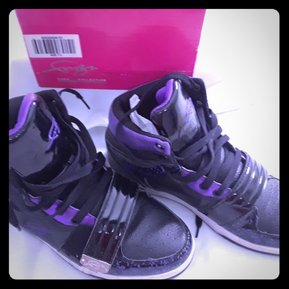 Fuji Collection sneakers